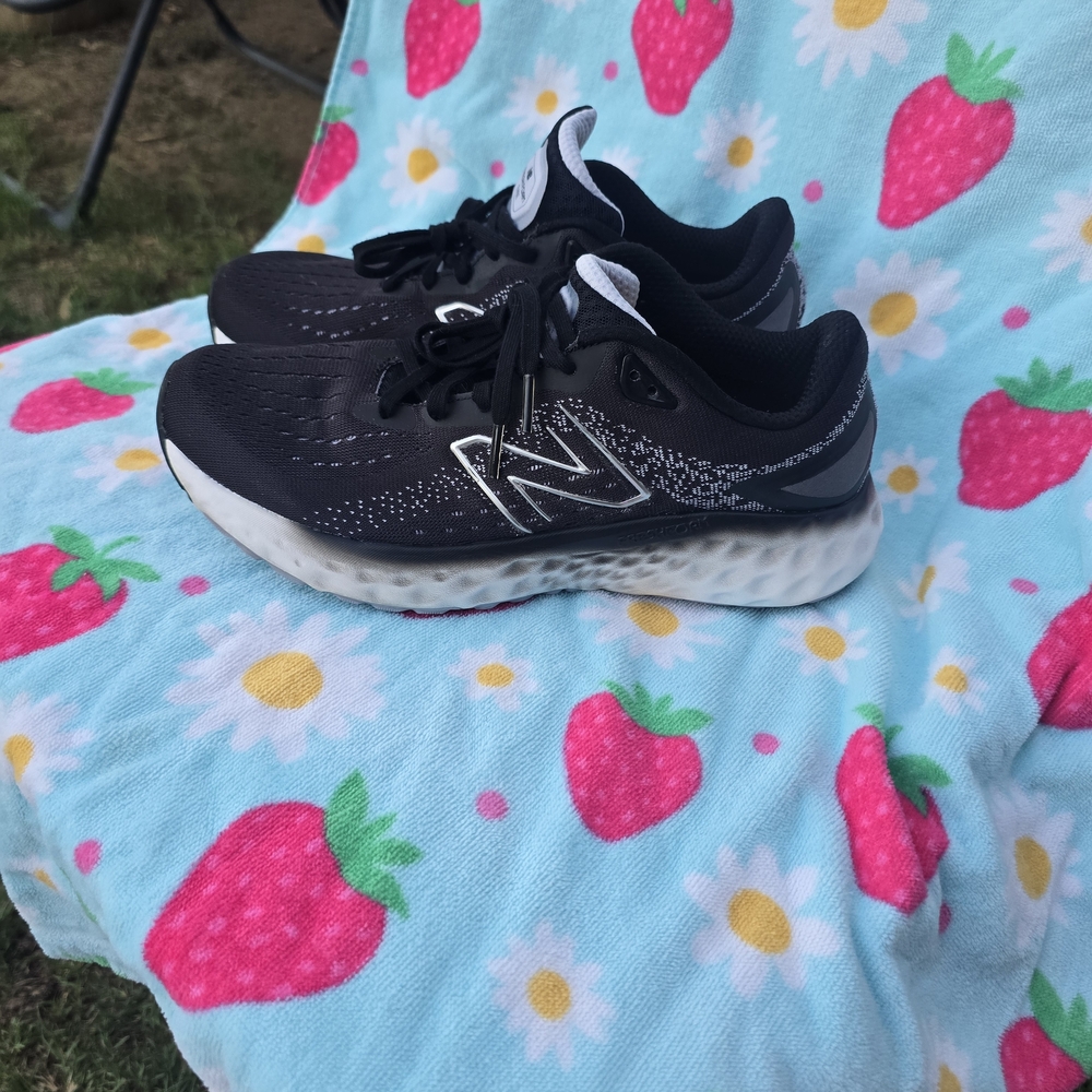 New Balance EVOZ Running Shoes - Picture 4 of 8